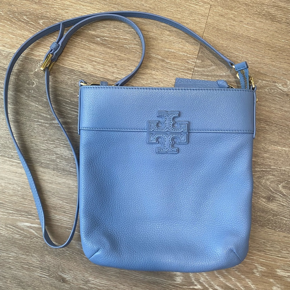 SOLD‼️Authentic Tory Burch Crossbody blue
